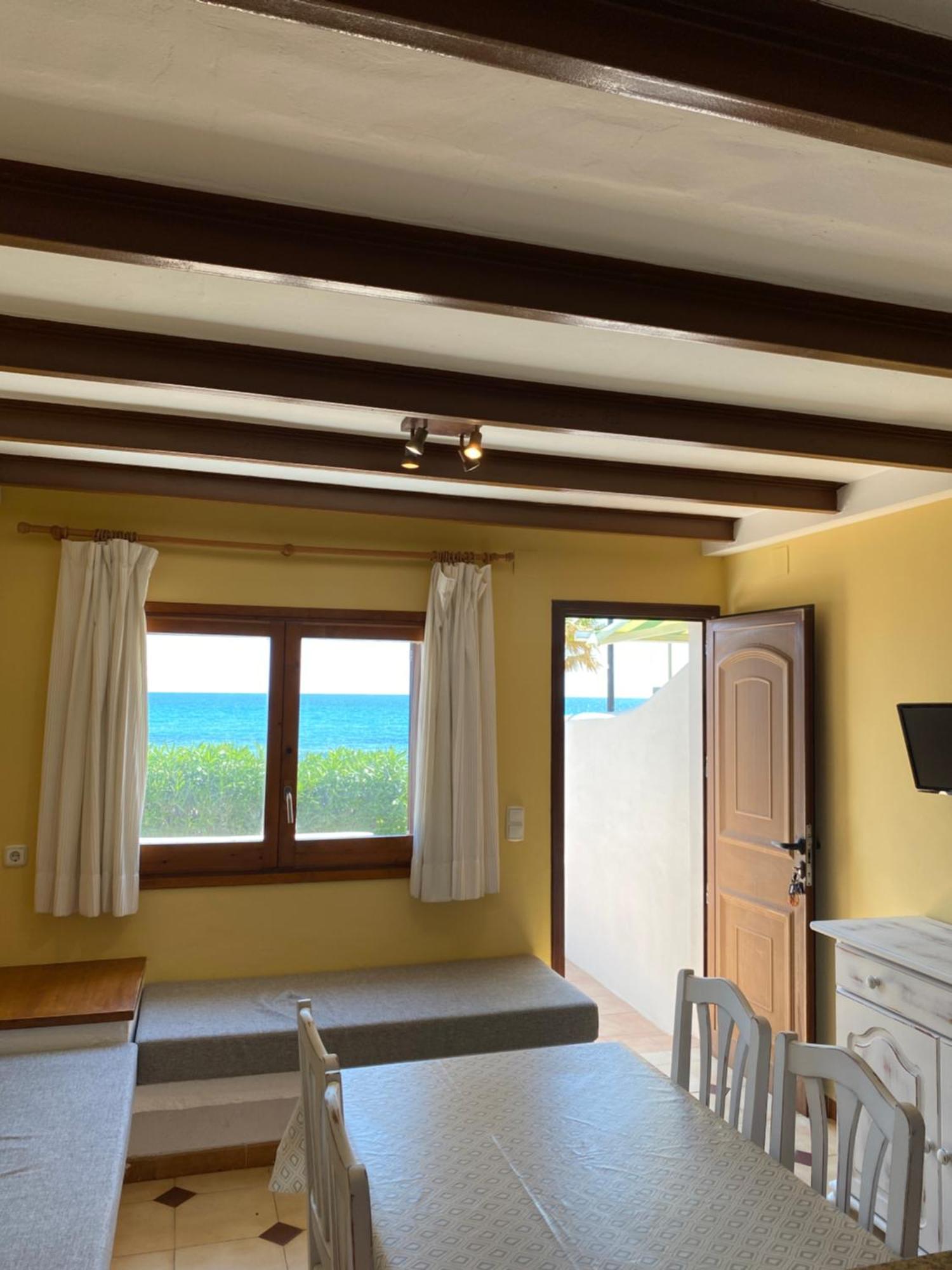 Apartamentos Llorca ปลัดจา เดอ ลัลมาดราวา ภายนอก รูปภาพ